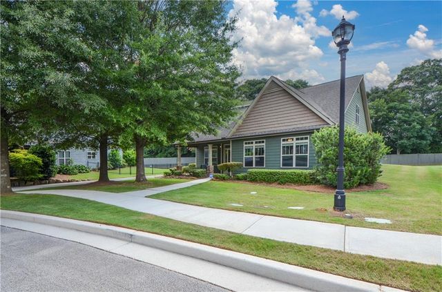 133 Dean Circle, Mcdonough, GA 30253