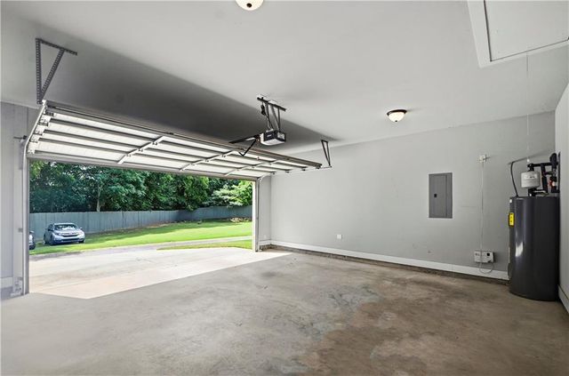 133 Dean Circle, Mcdonough, GA 30253
