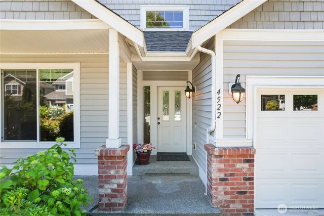 4522 SE Bakken Court, Port Orchard, WA 98366