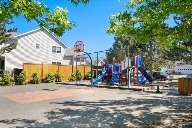 4522 SE Bakken Court, Port Orchard, WA 98366