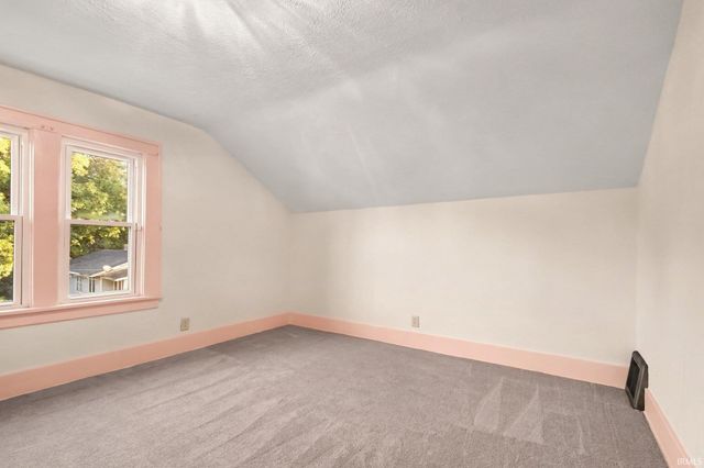 1022 W Lincoln Avenue, Goshen, IN 46526
