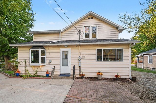 1022 W Lincoln Avenue, Goshen, IN 46526