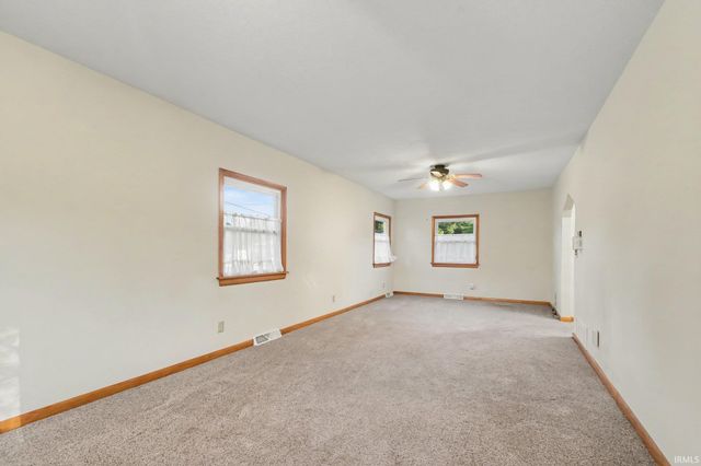 1022 W Lincoln Avenue, Goshen, IN 46526