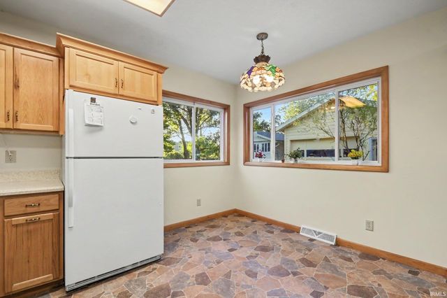 1022 W Lincoln Avenue, Goshen, IN 46526