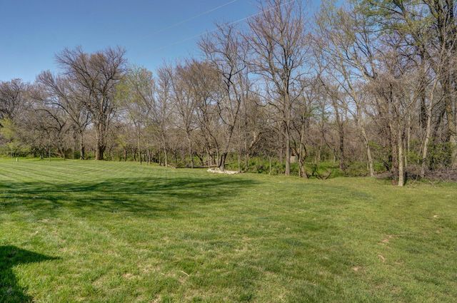 847 North Grapevine Road, Springfield, MO 65802