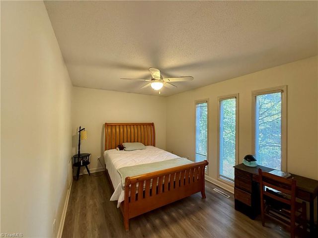 7352 Oak Bucket Road, Thomasville, NC 27360