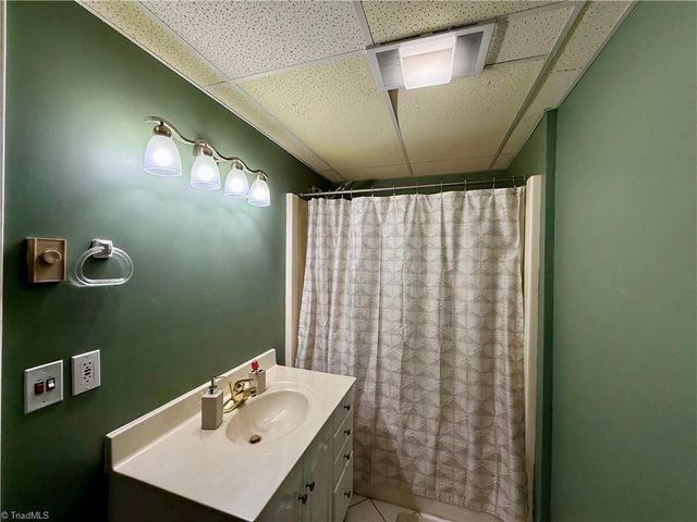 7352 Oak Bucket Road, Thomasville, NC 27360