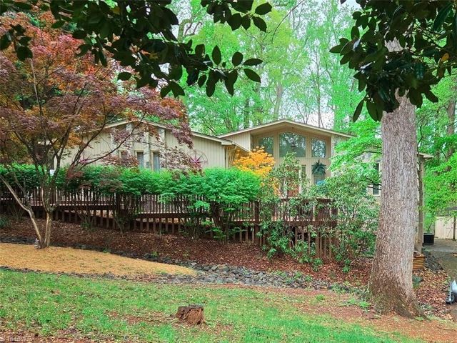 7352 Oak Bucket Road, Thomasville, NC 27360