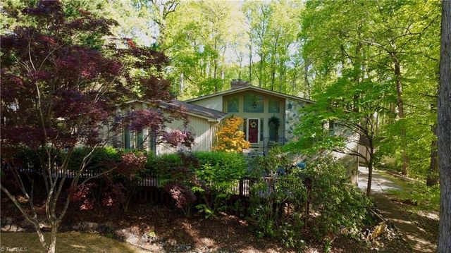 7352 Oak Bucket Road, Thomasville, NC 27360