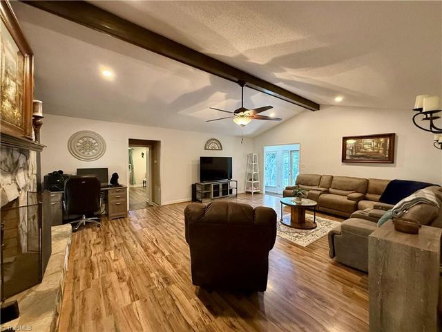7352 Oak Bucket Road, Thomasville, NC 27360