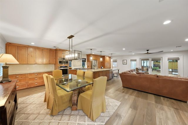2207 Haverhill Drive, Houston, TX 77008