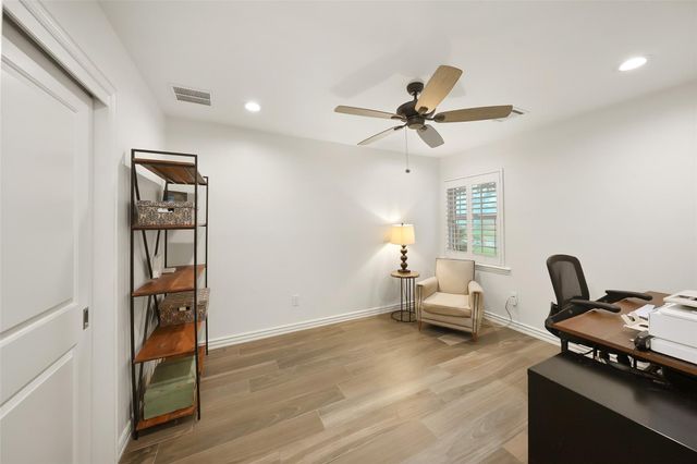 2207 Haverhill Drive, Houston, TX 77008