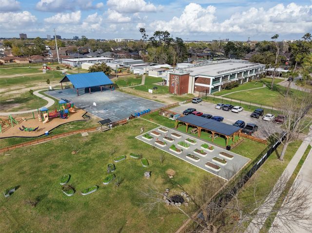 2207 Haverhill Drive, Houston, TX 77008