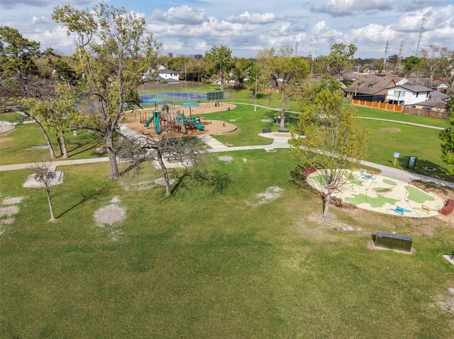 2207 Haverhill Drive, Houston, TX 77008