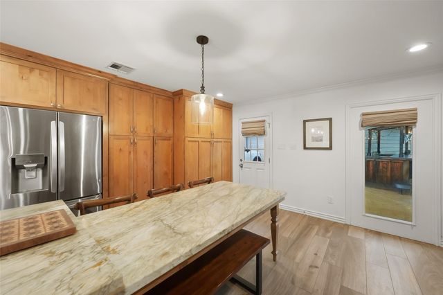2207 Haverhill Drive, Houston, TX 77008