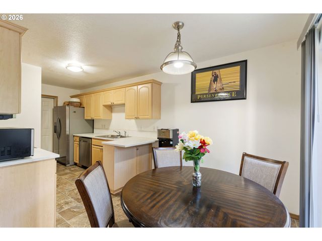 8425 Ne 36TH Cir, Vancouver, WA 98662