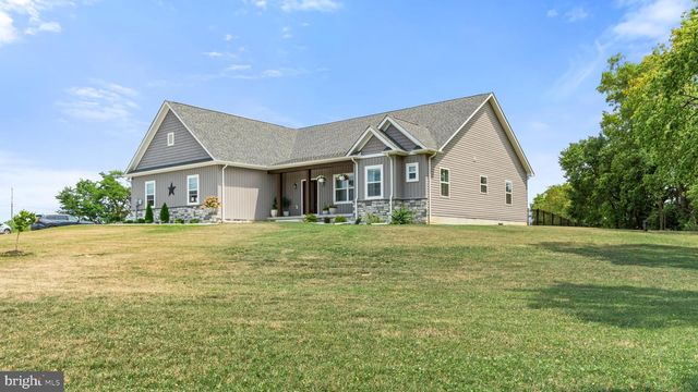8638 REGAL DR, Mercersburg, PA 17236