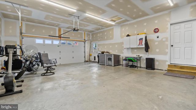 8638 REGAL DR, Mercersburg, PA 17236