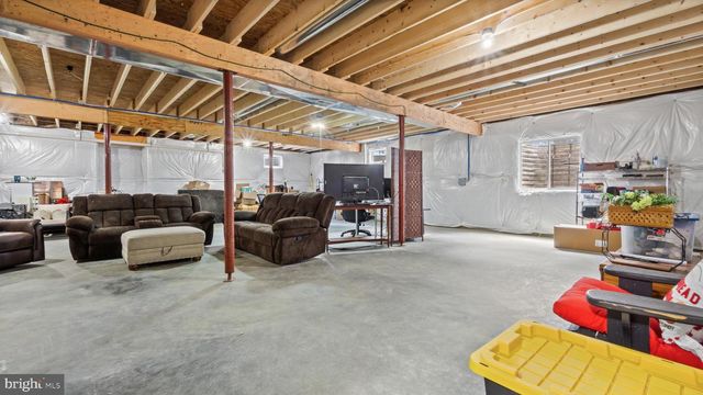 8638 REGAL DR, Mercersburg, PA 17236