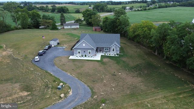 8638 REGAL DR, Mercersburg, PA 17236