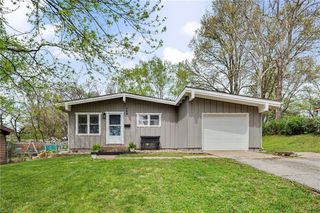 706 W Brown Street, Liberty, MO 64068