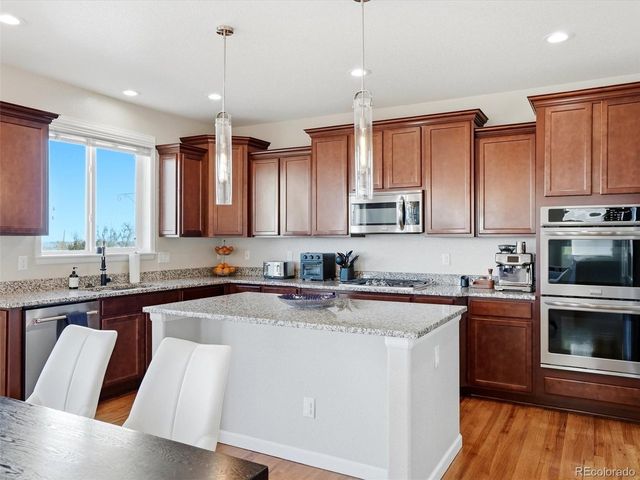 15461 Village Cir, Commerce City, CO 80603