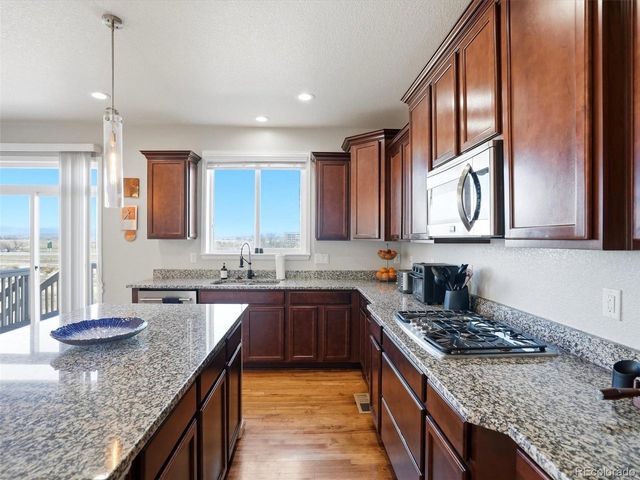 15461 Village Cir, Commerce City, CO 80603