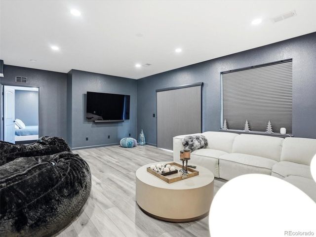 15461 Village Cir, Commerce City, CO 80603