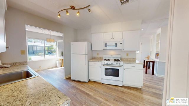60 Calle Abajo, Palm Springs, CA 92264