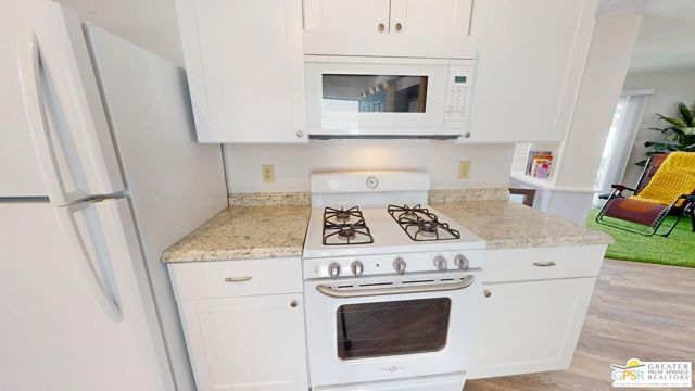 60 Calle Abajo, Palm Springs, CA 92264