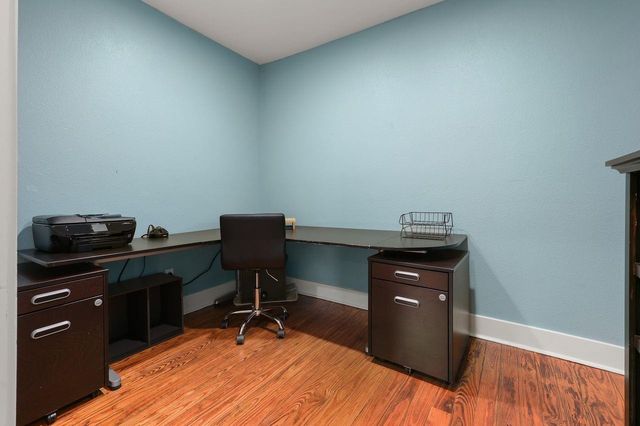 507 S 2nd Street, La Porte, TX 77571