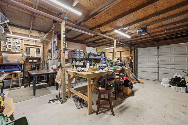 507 S 2nd Street, La Porte, TX 77571