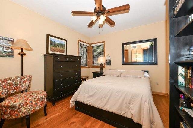 300 King William COURT S, Waukesha, WI 53186