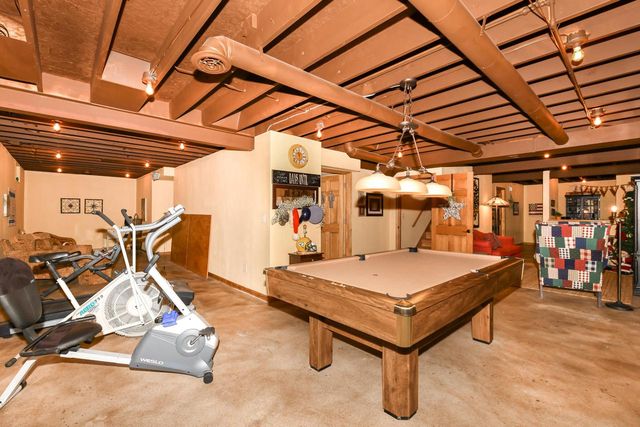 300 King William COURT S, Waukesha, WI 53186