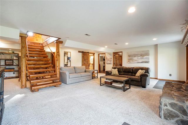 16422 NE 138th Street, Kearney, MO 64060