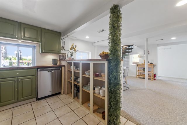 6590 Academy Drive, Brighton, MI 48116