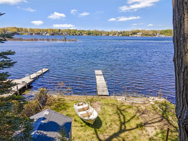 6590 Academy Drive, Brighton, MI 48116