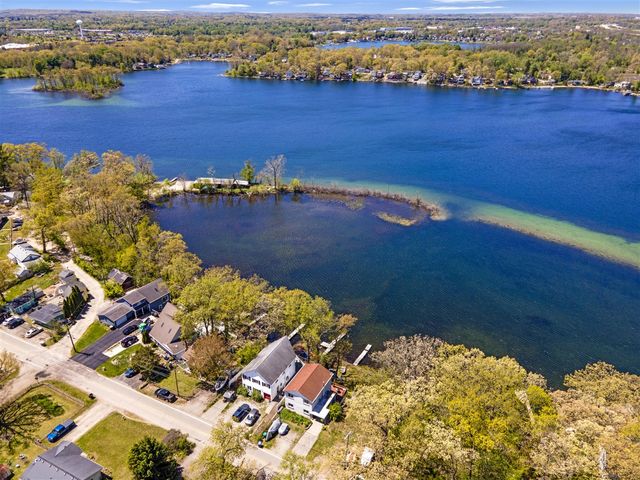 6590 Academy Drive, Brighton, MI 48116