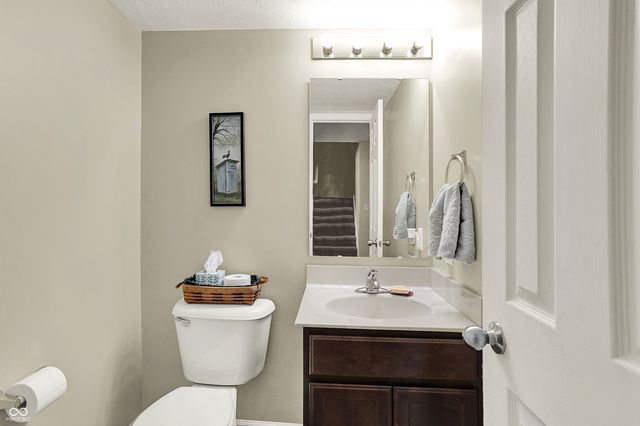 109 N Raymond Avenue, Trafalgar, IN 46181