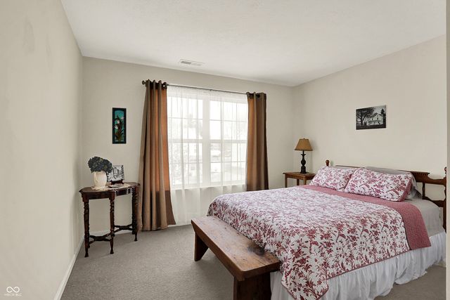 109 N Raymond Avenue, Trafalgar, IN 46181