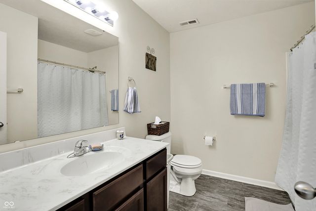 109 N Raymond Avenue, Trafalgar, IN 46181