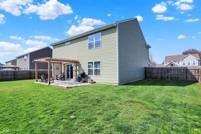 109 N Raymond Avenue, Trafalgar, IN 46181