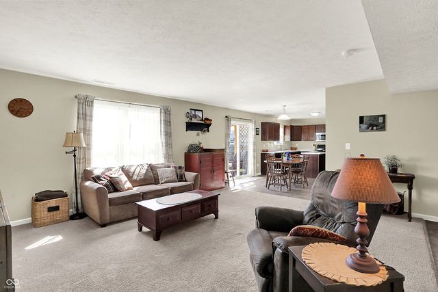 109 N Raymond Avenue, Trafalgar, IN 46181