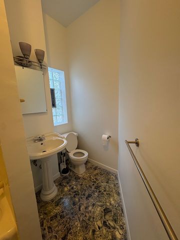 5136 S Blackstone Avenue 3R, Chicago, IL 60615