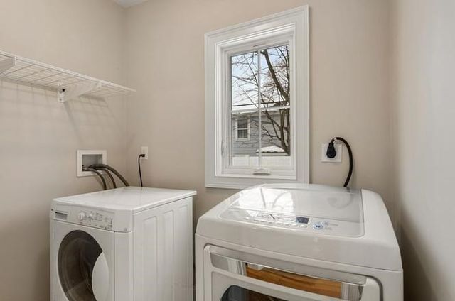22 Myrtle St, Watertown, MA 02472