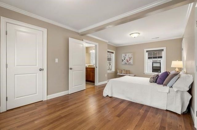 22 Myrtle St, Watertown, MA 02472