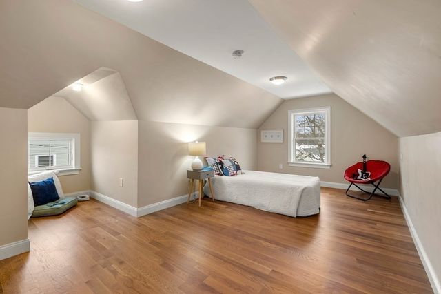 22 Myrtle St, Watertown, MA 02472