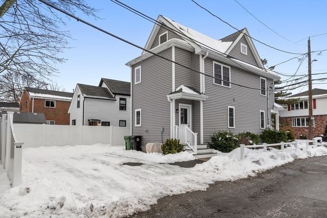 22 Myrtle St, Watertown, MA 02472