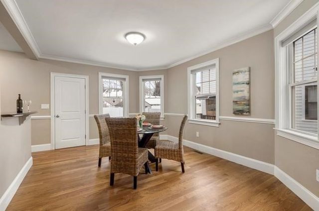 22 Myrtle St, Watertown, MA 02472