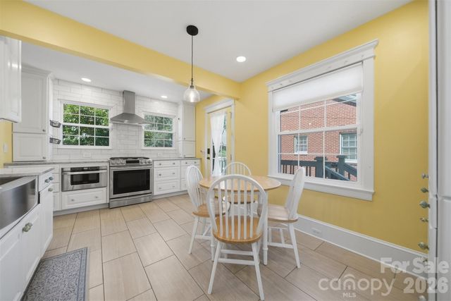 104 Jefferson Street, Morganton, NC 28655
